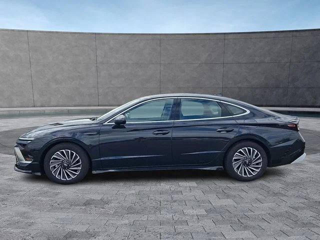 New 2026 Blue Hyundai SEL image 4