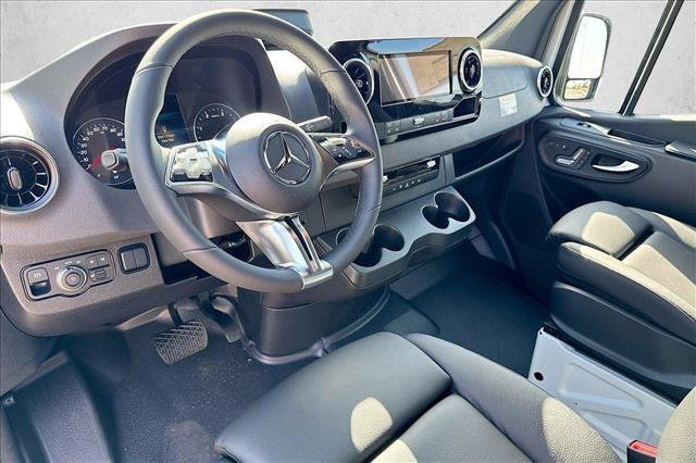 New 2026 Arctic White Mercedes-Benz  image 36