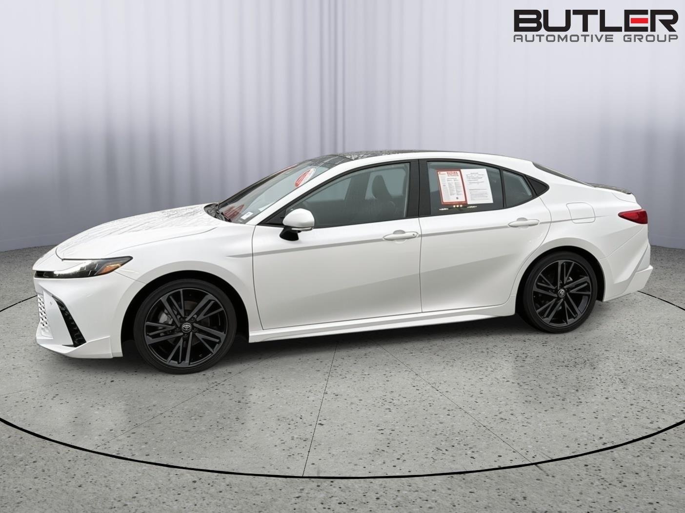 Used 2025 Midnight Black Metallic Toyota XSE image 3