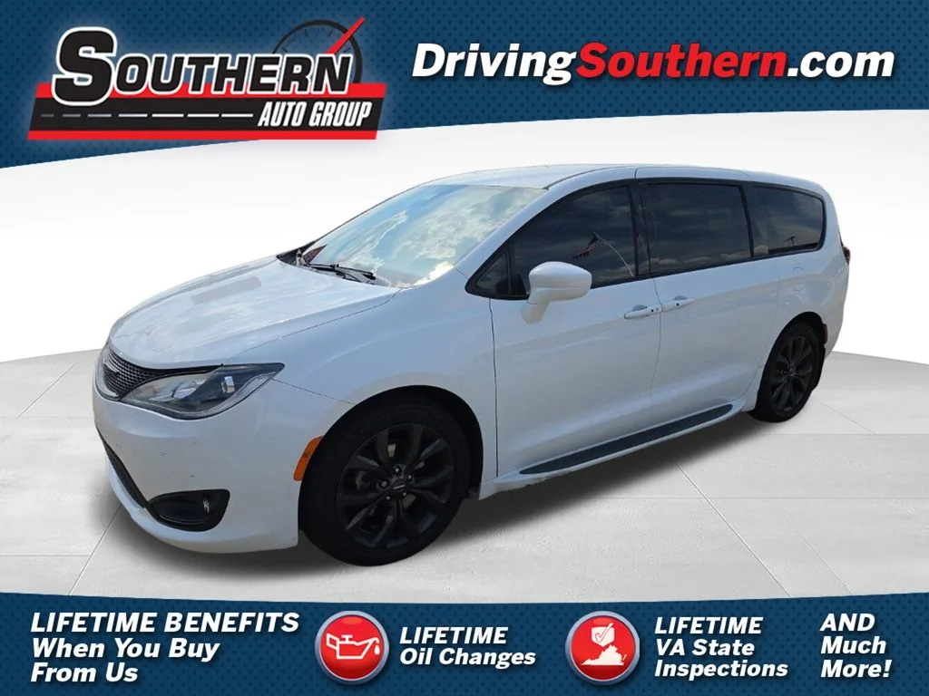 Used 2020 White Chrysler Touring image 1