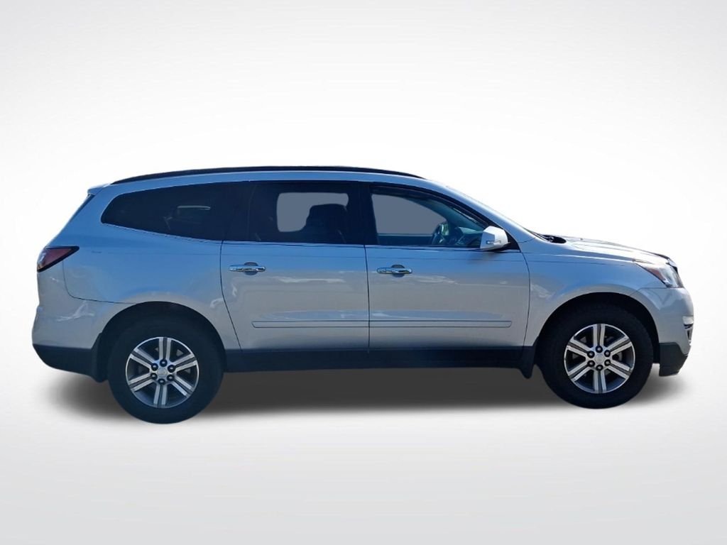 Used 2016 Silver Chevrolet 2LT image 4
