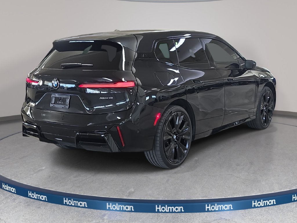 Used 2026 Black Sapphire Metallic BMW xDrive45 image 7