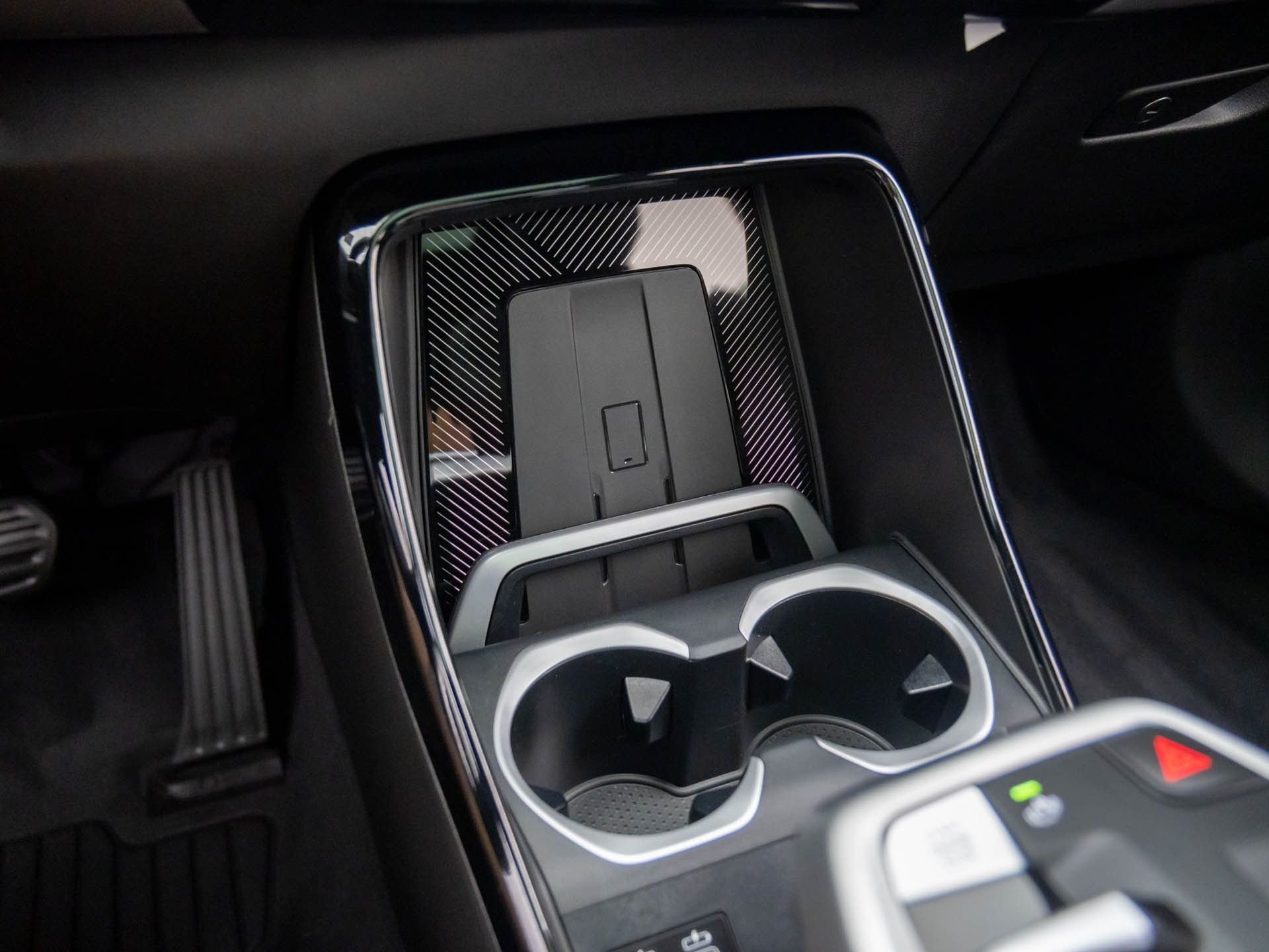New 2026 Black Sapphire Metallic BMW xDrive28i image 25