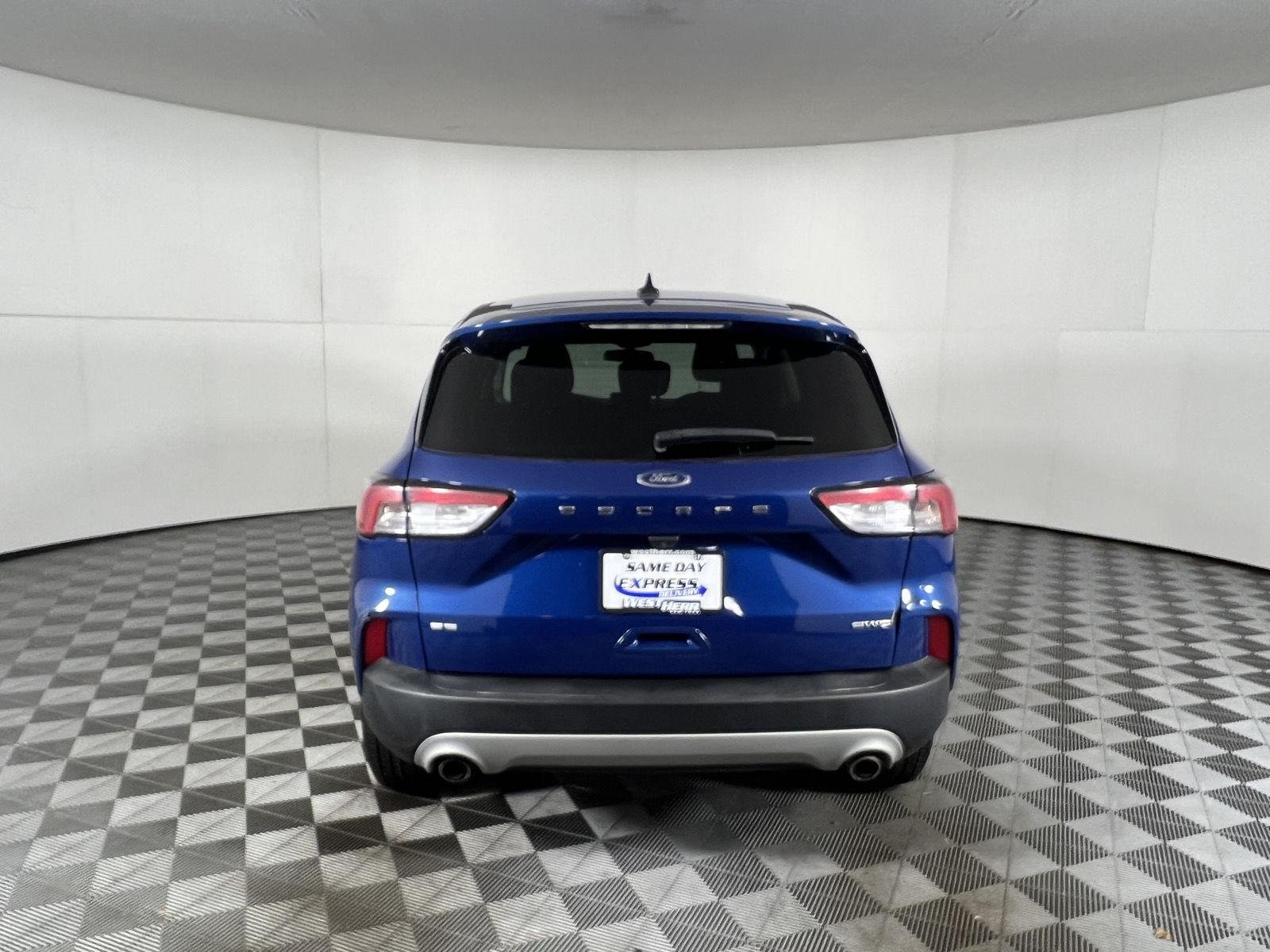 Used 2022 Atlas Blue Ford SE image 6