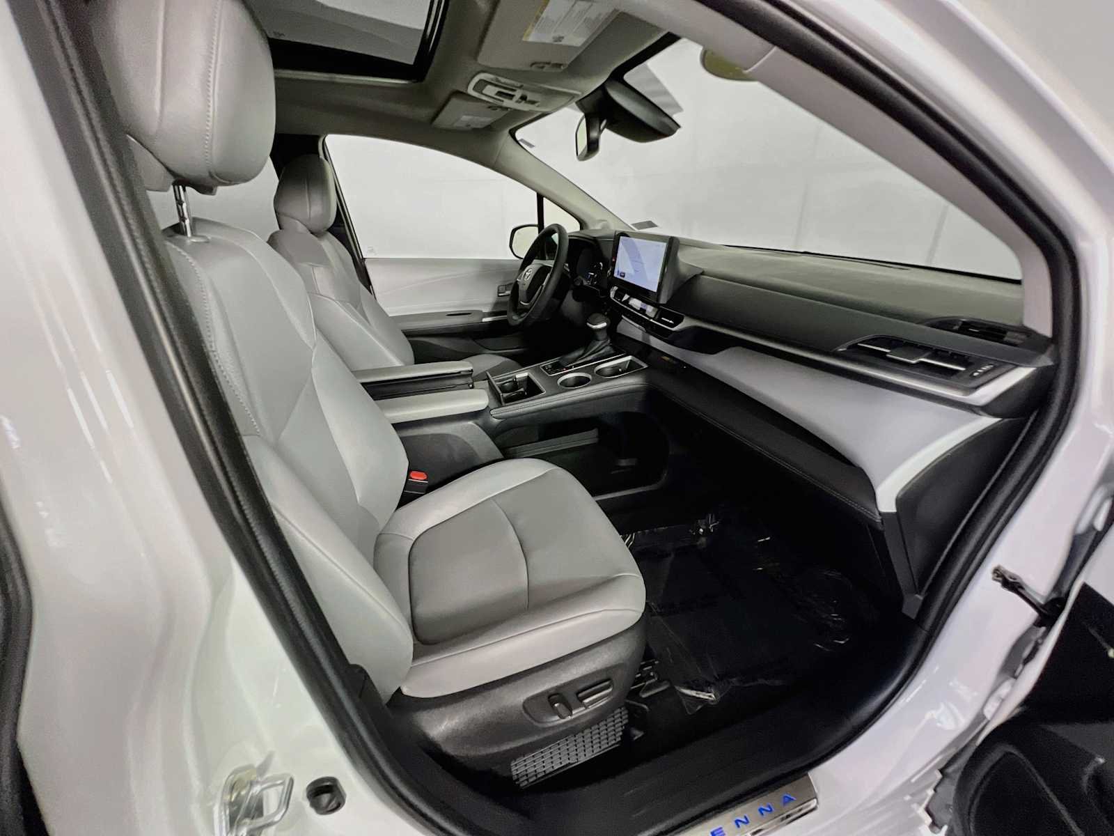Certified Used 2026 Wind Chill Pearl Toyota XLE image 28