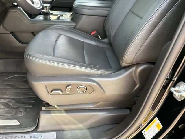 Used 2024 Black GMC Denali image 23