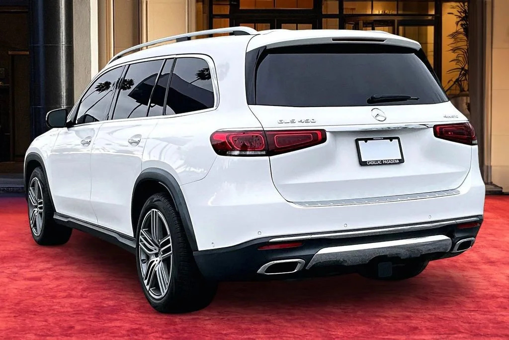 Used 2023  Mercedes-Benz GLS 450 image 4