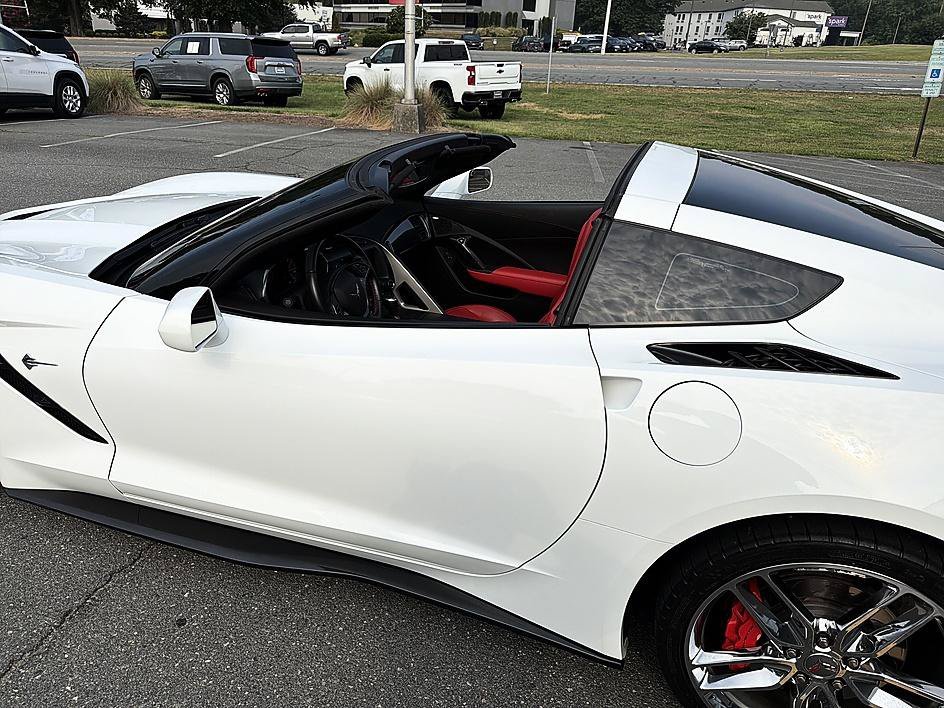 Used 2015 Arctic White Chevrolet Z51 2LT image 27