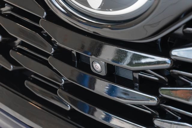 Used 2024  Toyota Platinum image 40