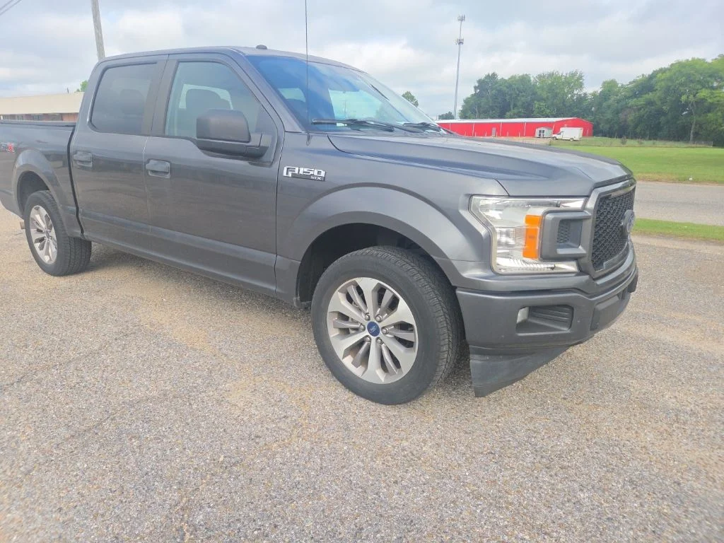 Used 2018 Gray Ford XL image 13