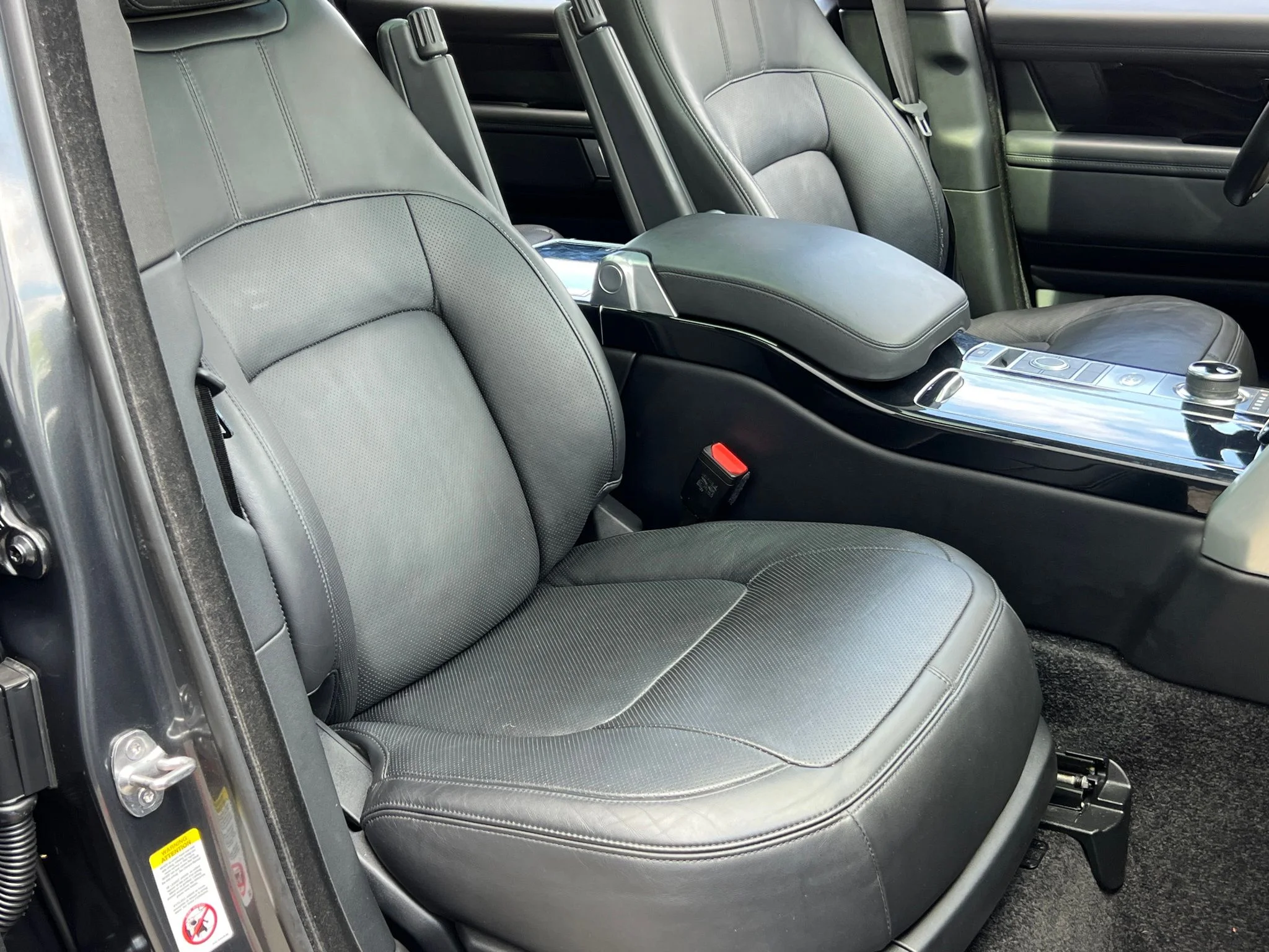 Used 2022 Gray Land Rover Westminster image 17