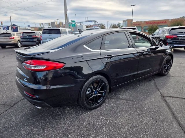 Used 2020 Black Ford SE image 8