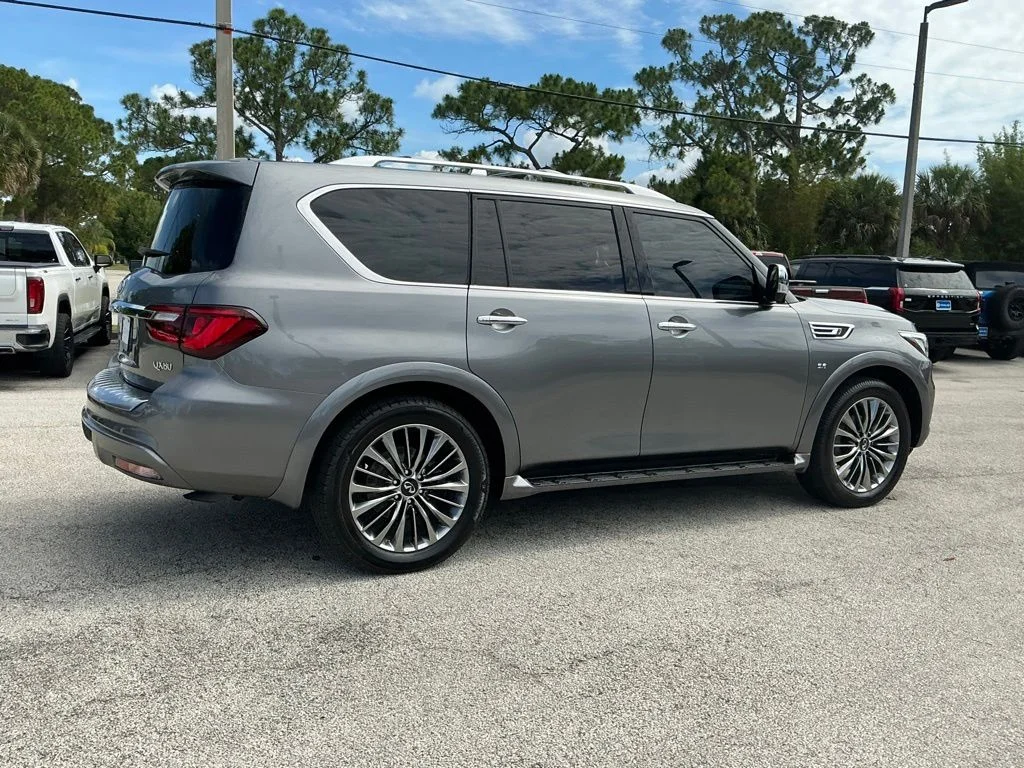 Used 2019 Gray INFINITI LUXE image 13