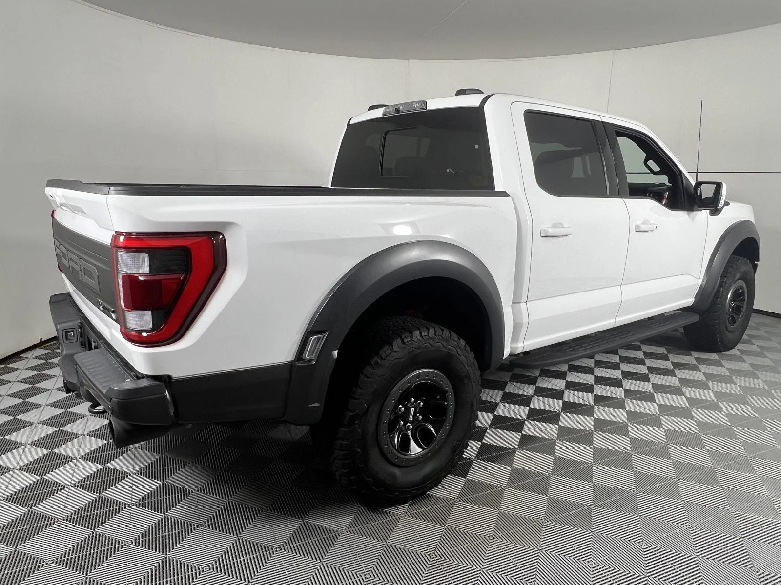 Used 2022 Oxford White Ford Raptor image 10