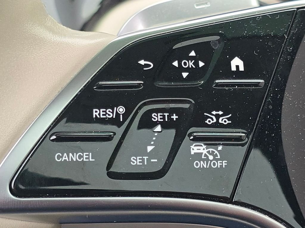 Certified Used 2024 Black Mercedes-Benz S 580e image 35