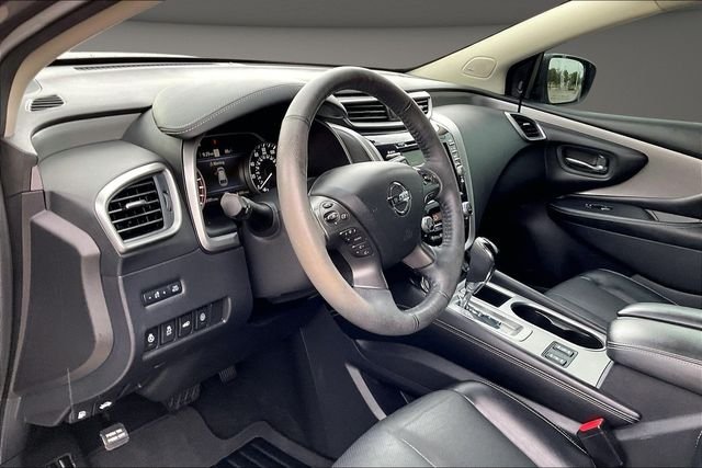 Used 2021 Gray Nissan SL image 12