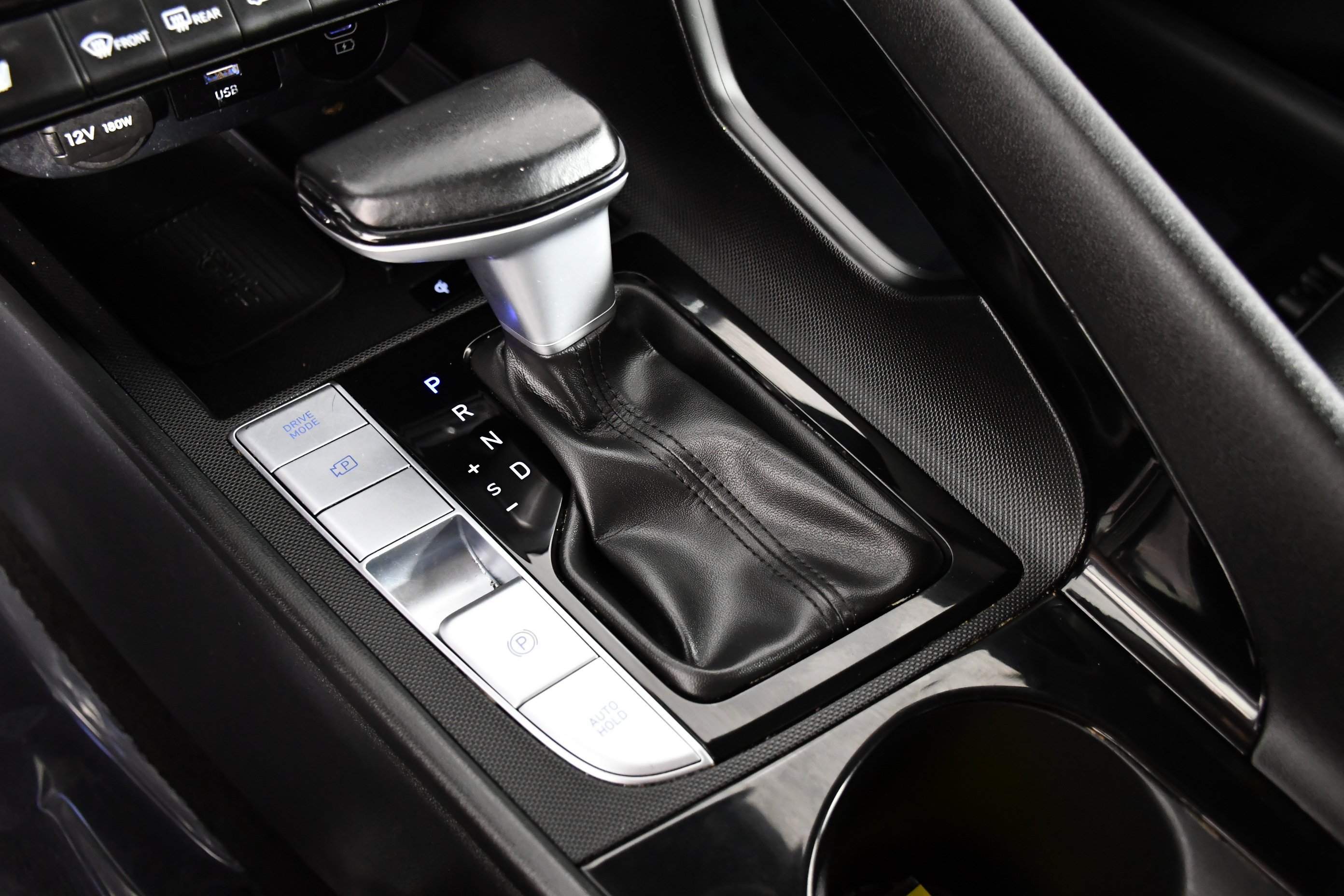 Used 2025 Abyss Black Hyundai Limited image 21