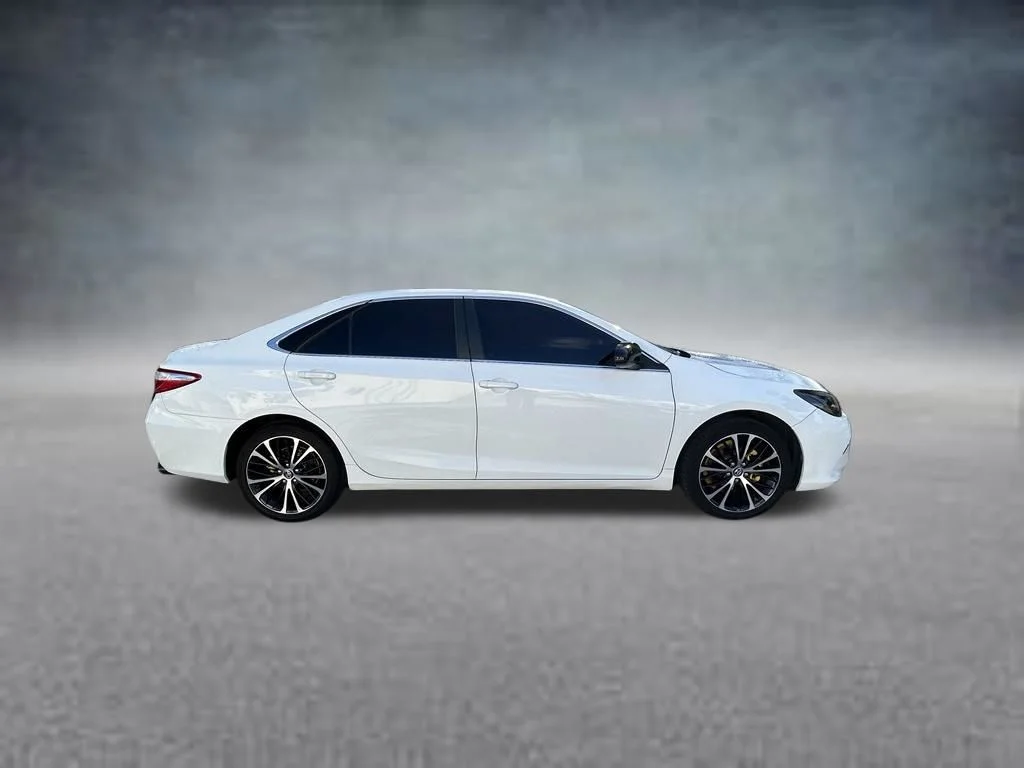 Used 2016 White Toyota LE image 8