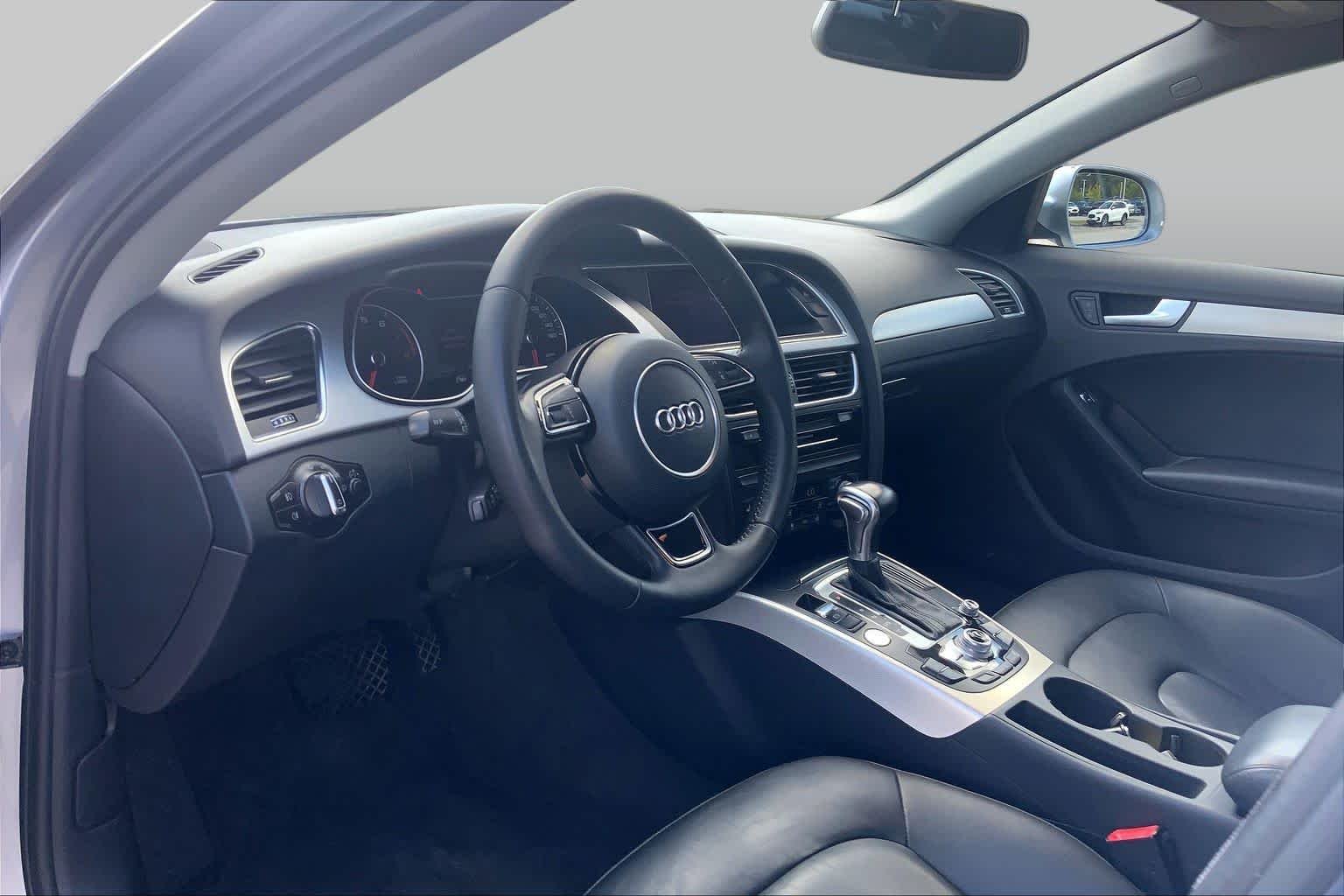 Used 2016 Florett Silver Metallic Audi Premium image 17