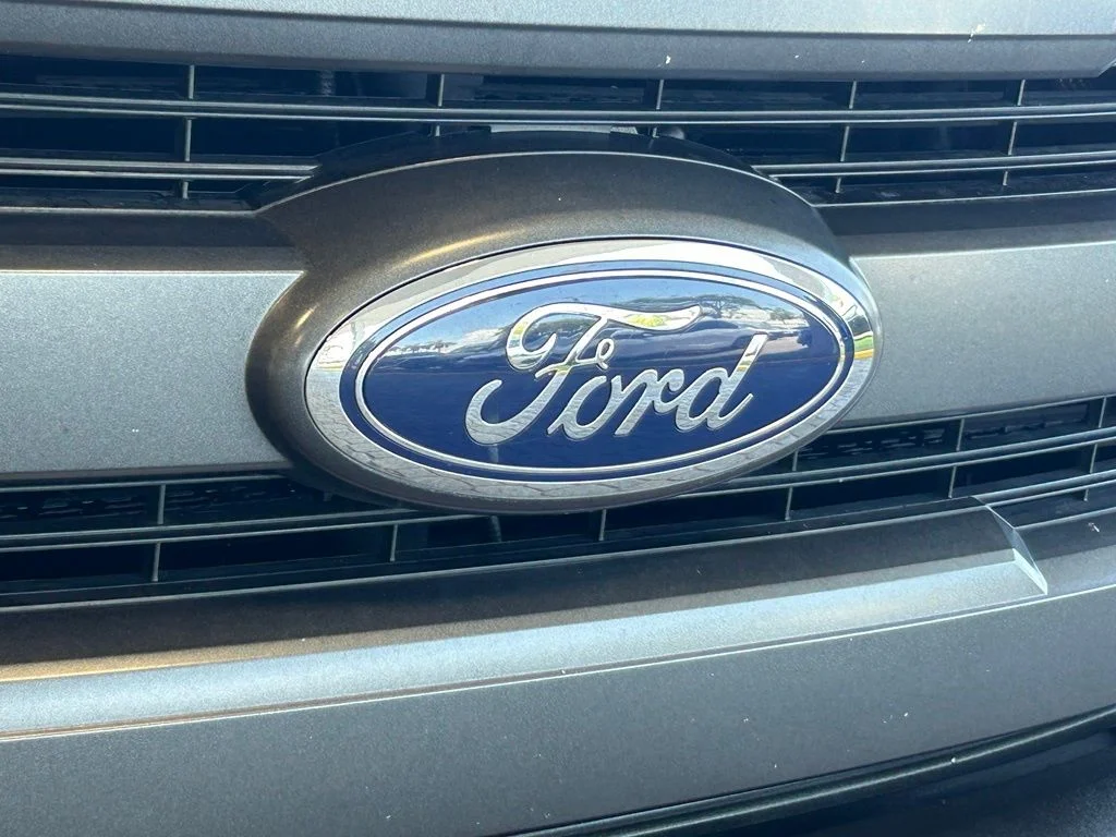 Used 2016 Ruby Red Metallic Ford Lariat image 20