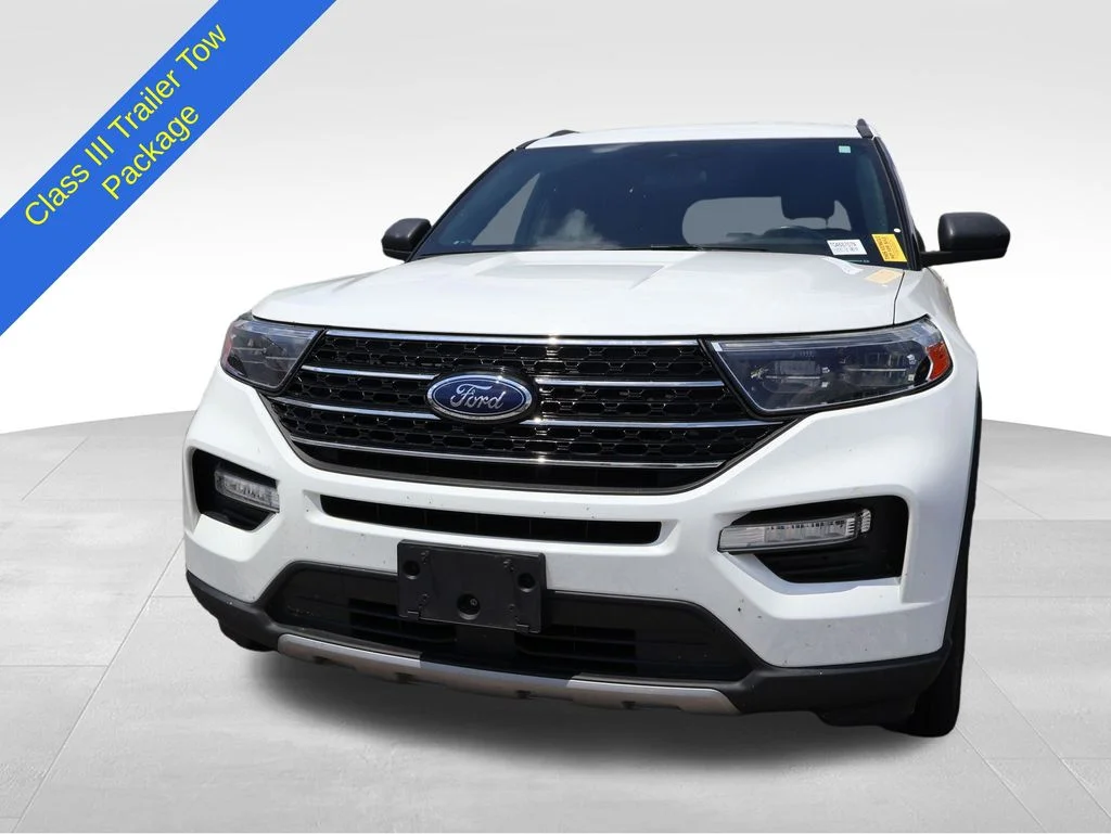 Used 2020 White Metallic Ford XLT image 4