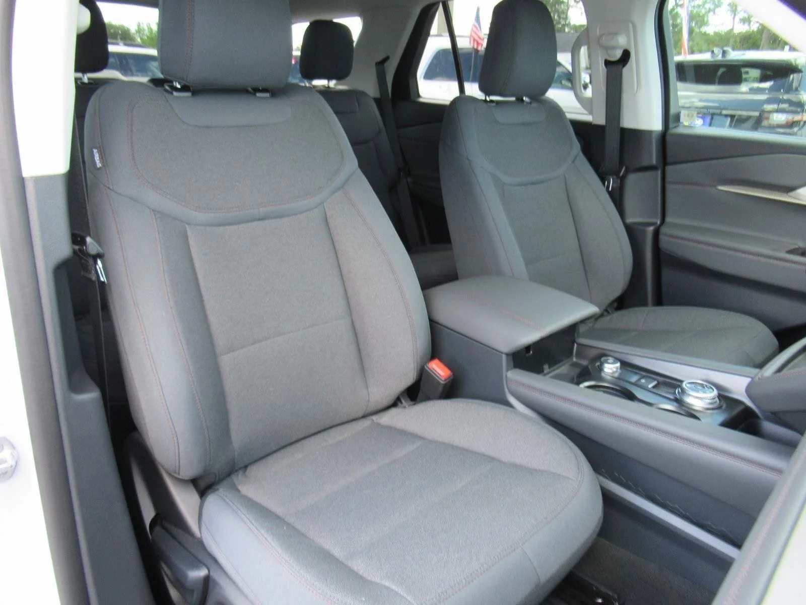 New 2026 Space White Metallic Ford Active 100A image 9