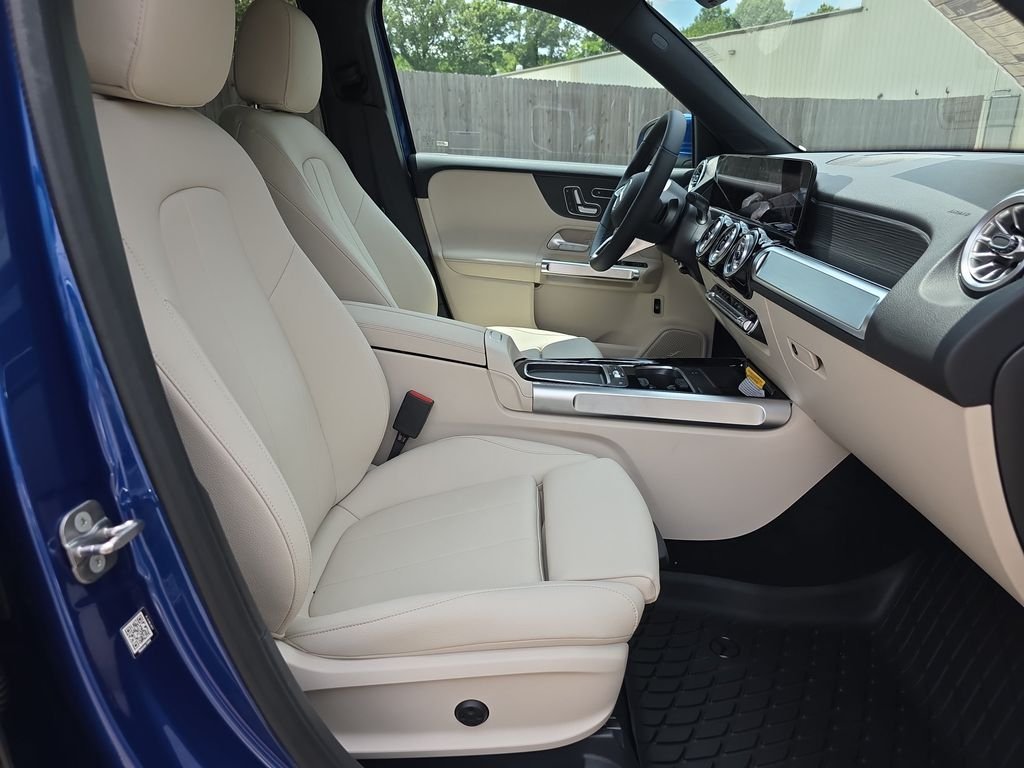 New 2026 Blue Mercedes-Benz GLB 250 image 17