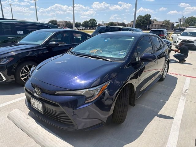 Used 2023  Toyota LE image 2