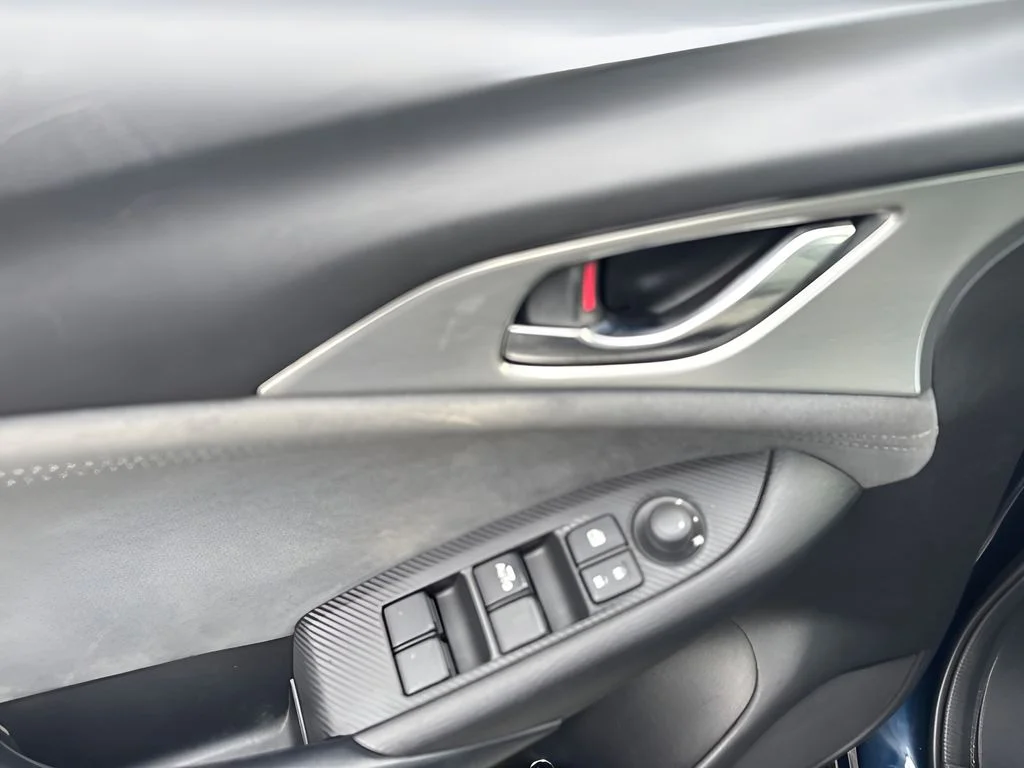 Used 2019 Blue Mazda Grand Touring image 19