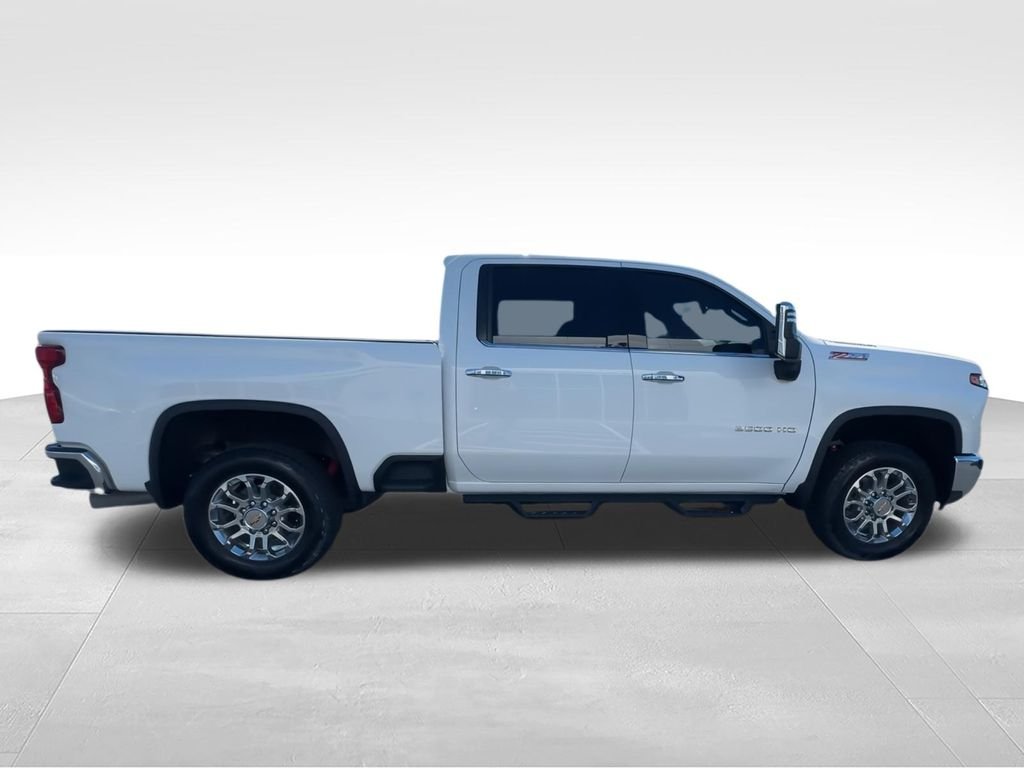 Used 2024 White Chevrolet LTZ image 9