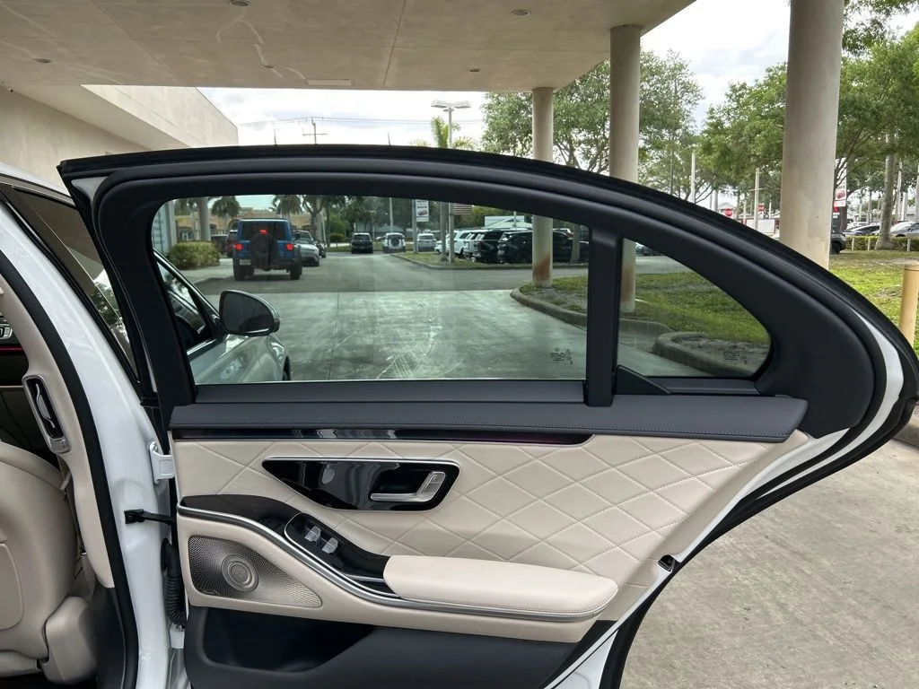 2024 Mercedes-Benz S-Class S 580e - Photo 38
