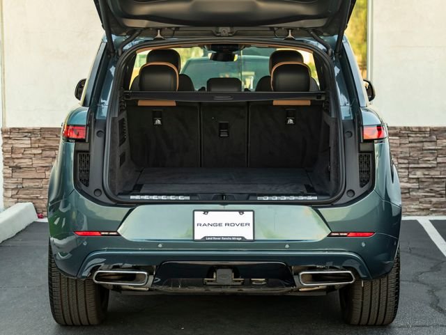 Certified Used 2024 Giola Green Metallic Land Rover Dynamic SE image 23
