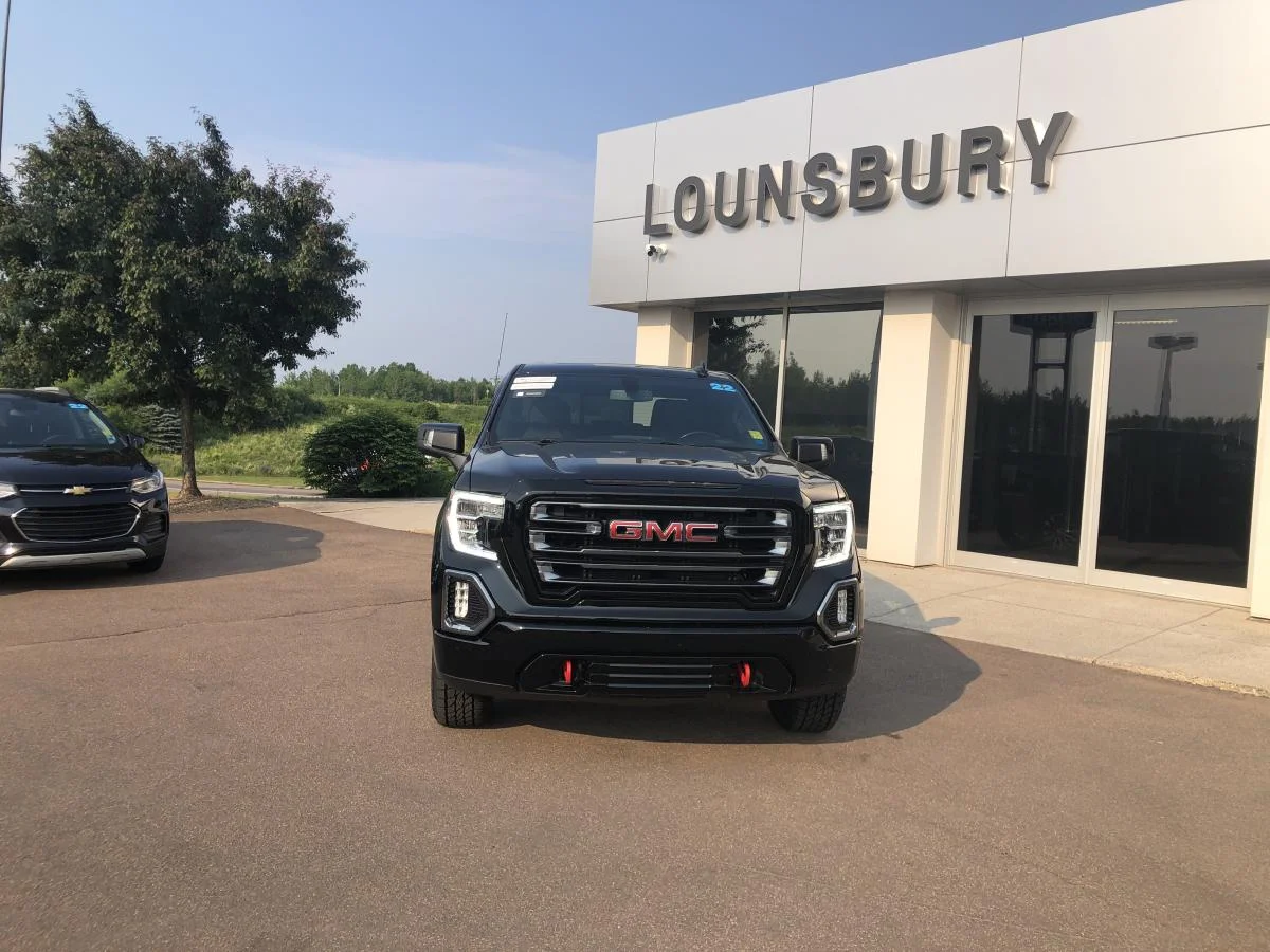 Used 2022 Black GMC 4WD Crew Cab 147" AT4 image 2