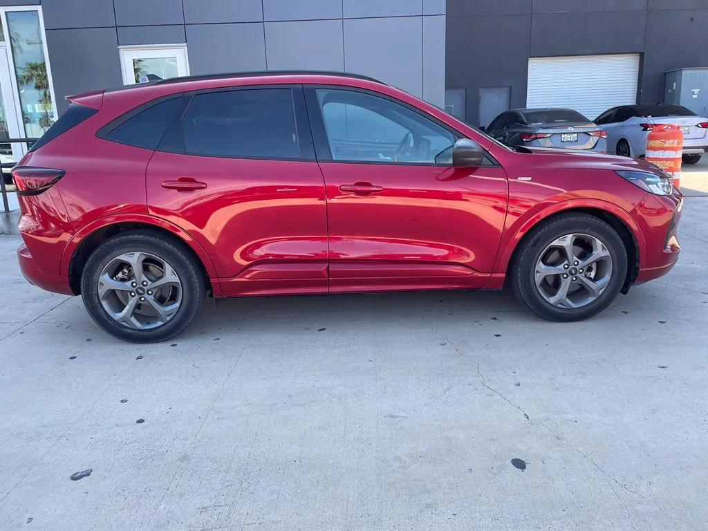 Used 2023 Red Ford ST-Line image 2