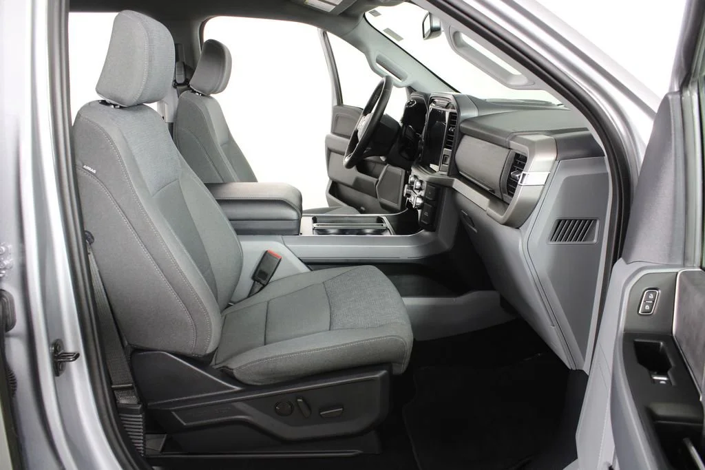 Used 2024 Gray Ford XLT image 15