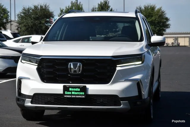 Certified Pre-Owned 2025 Honda Pilot 2WD Touring