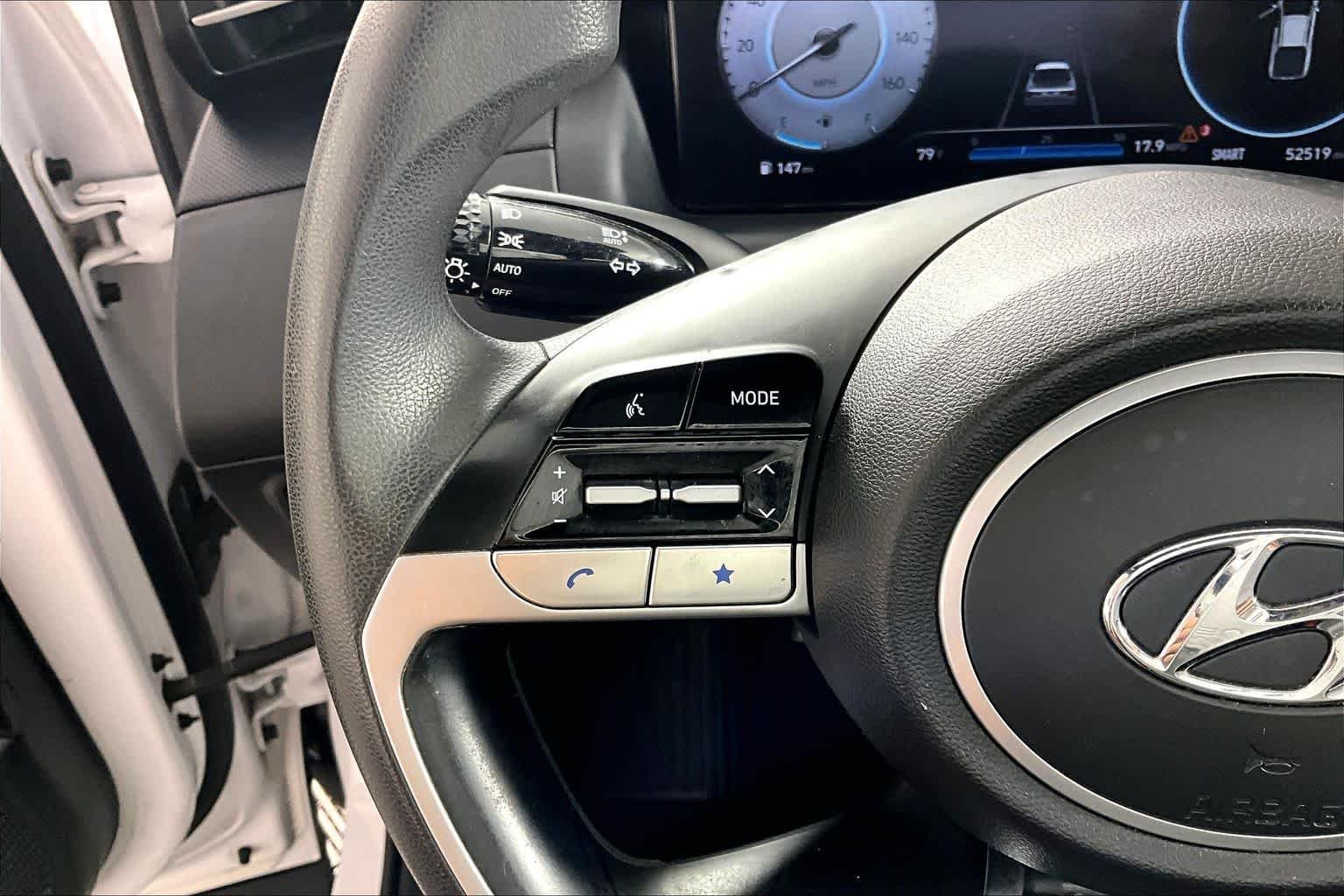 Used 2022 Ice White Hyundai SEL image 19