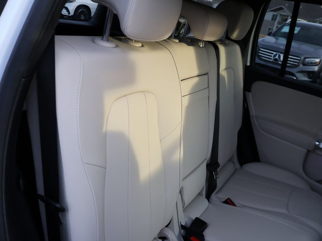 New 2026 Polar White Mercedes-Benz GLB 250 image 14
