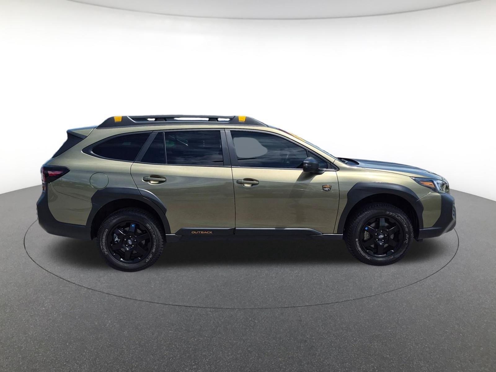 Used 2025  Subaru Wilderness image 8
