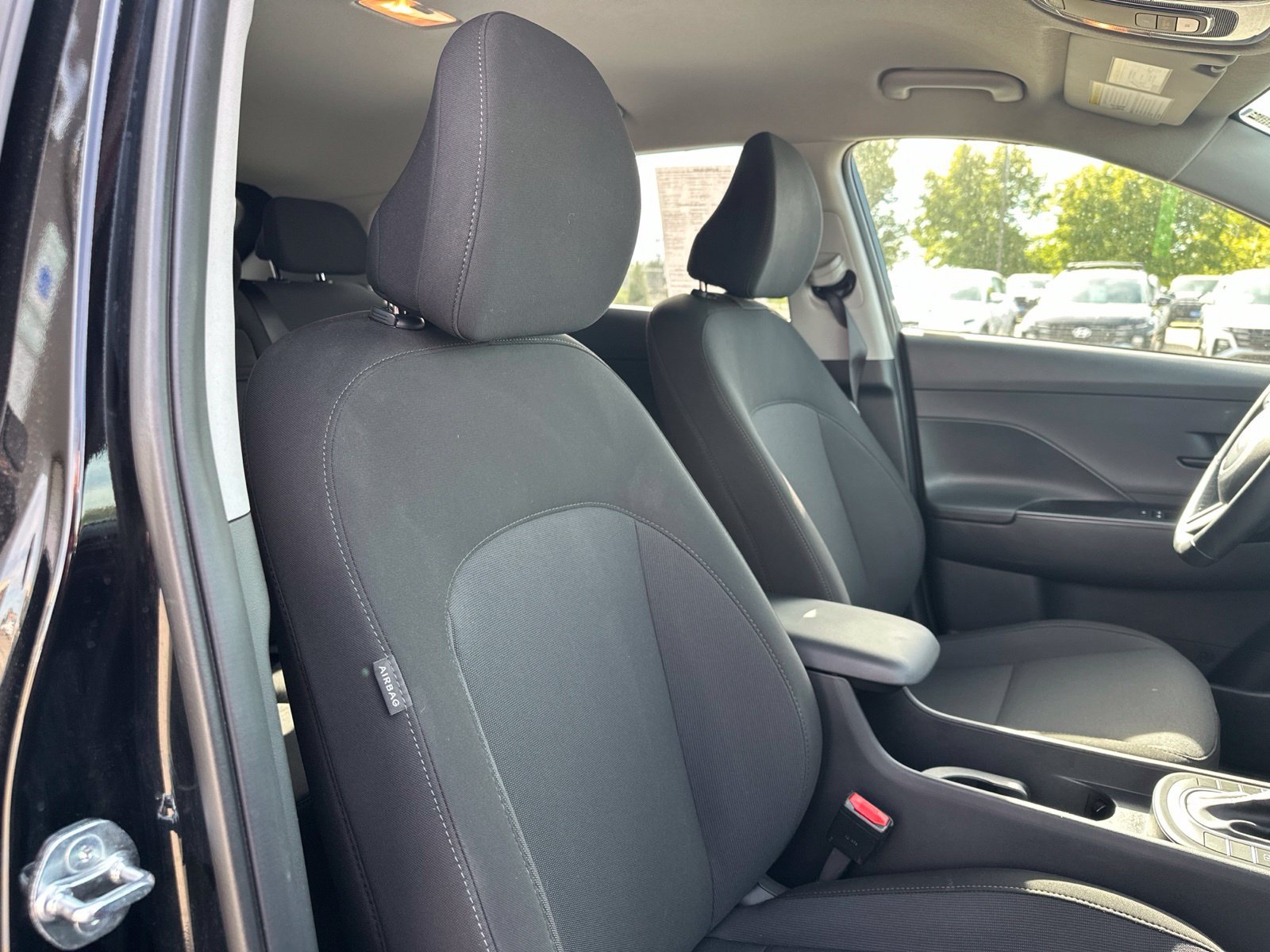 Certified Used 2025 Black Hyundai SEL image 33
