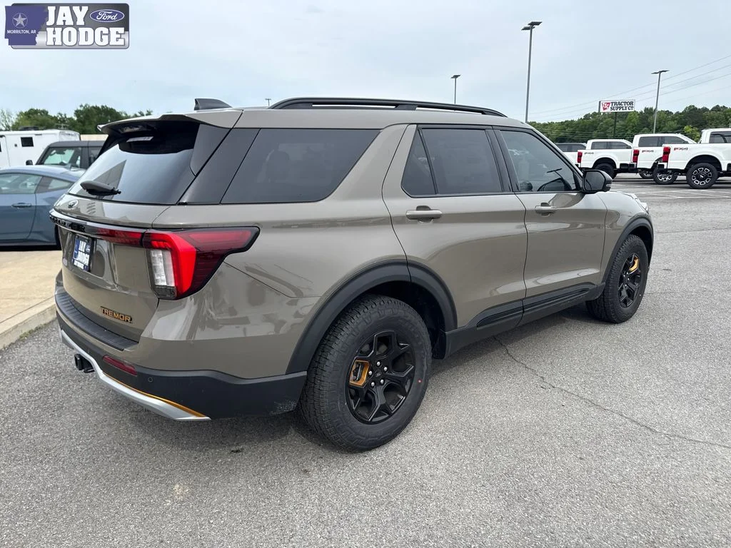 New 2026 Marsh Gray Ford Tremor® image 7
