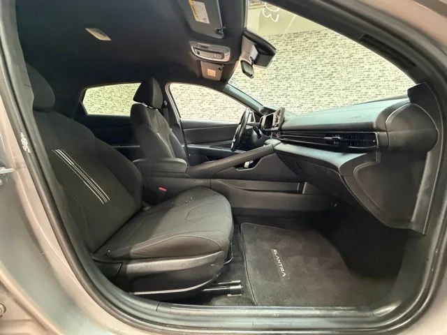 Used 2025 Fluid Metal Hyundai SEL Sport image 9