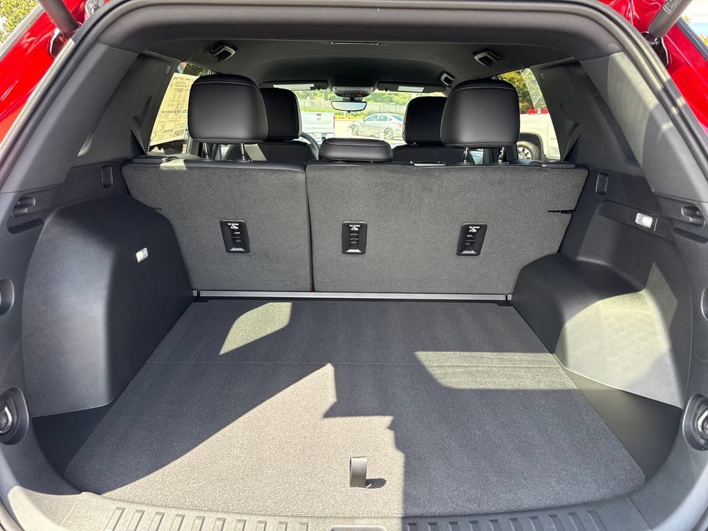 2027 Chevrolet Equinox LT - Photo 21