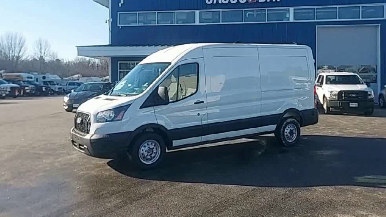 New 2026 Oxford White Ford Cargo Van image 17