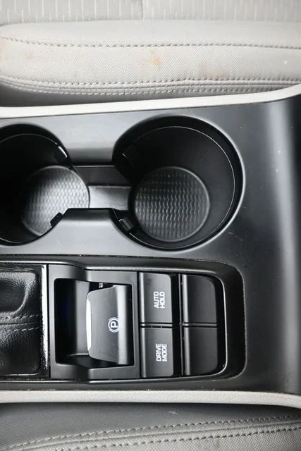 Used 2020 White Hyundai SEL image 29