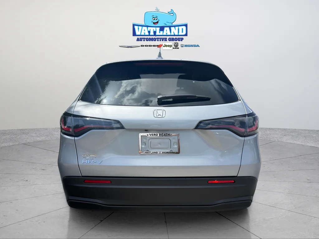 New 2027 Solar Silver Metallic Honda LX image 4