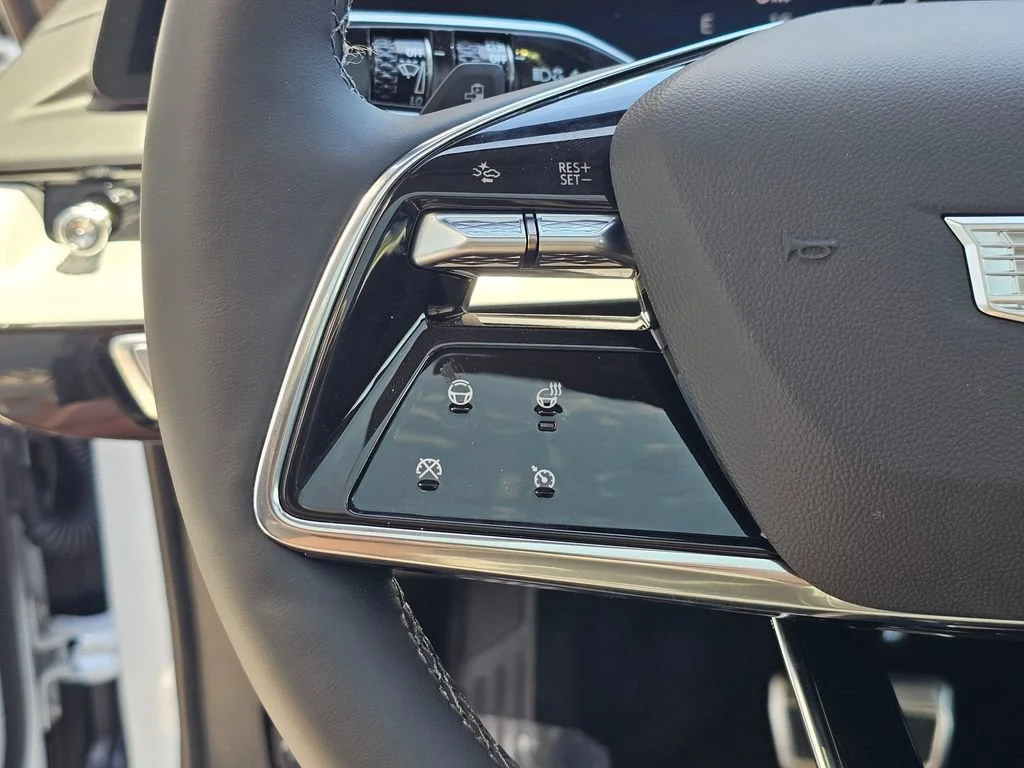 New 2026 Vibrant White Tricoat Cadillac Sport image 26
