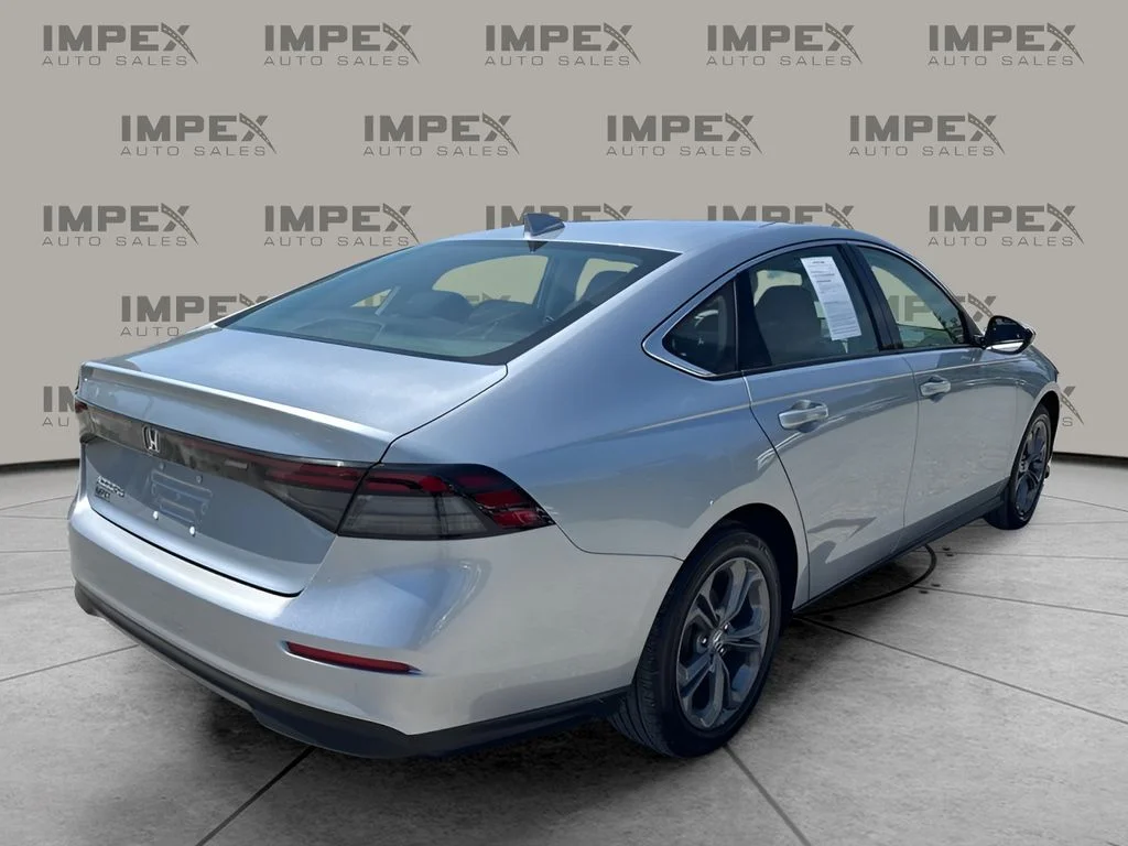 Used 2024 Silver Honda EX image 5