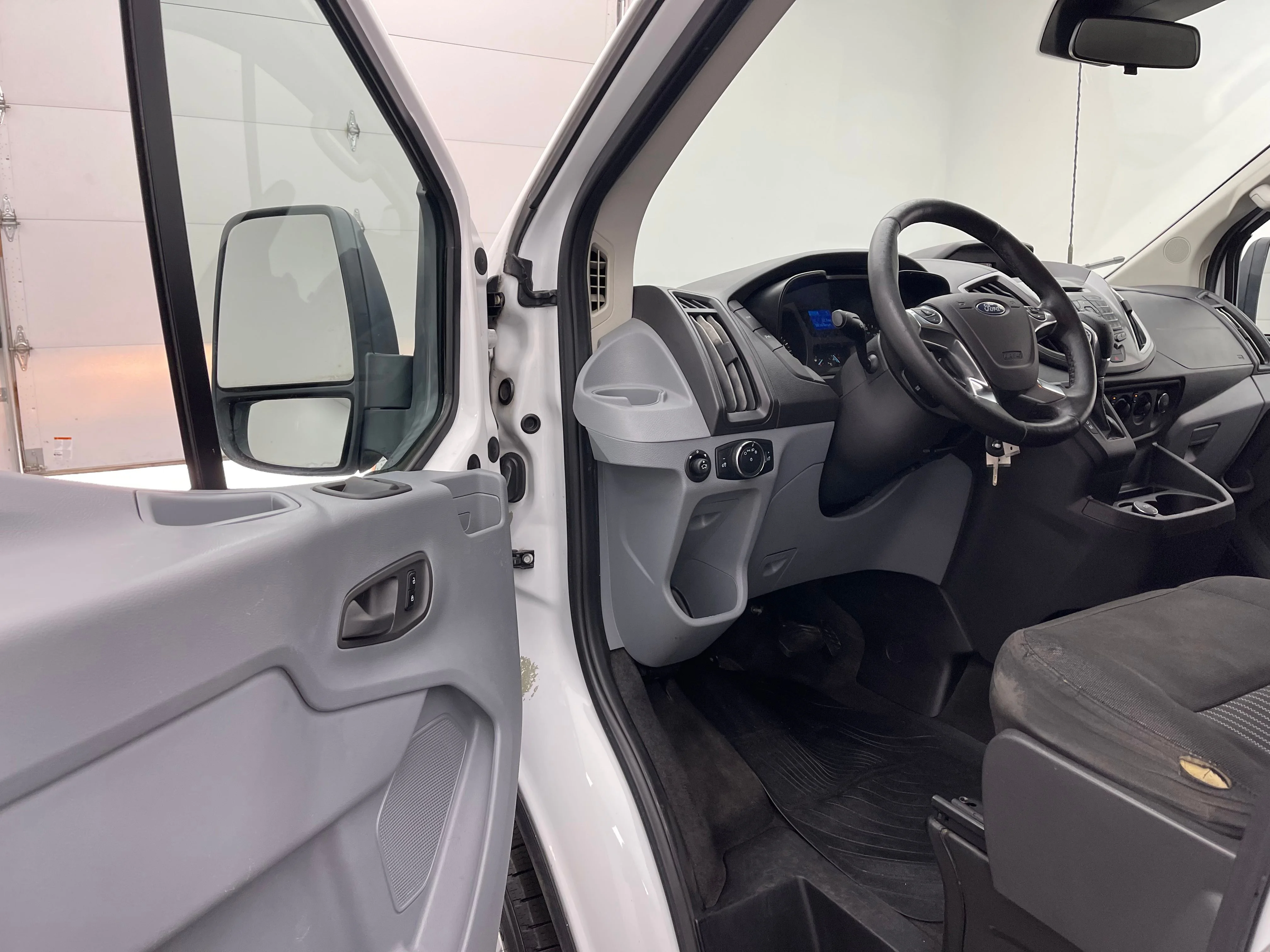 Used 2017 Oxford White Ford XLT image 14