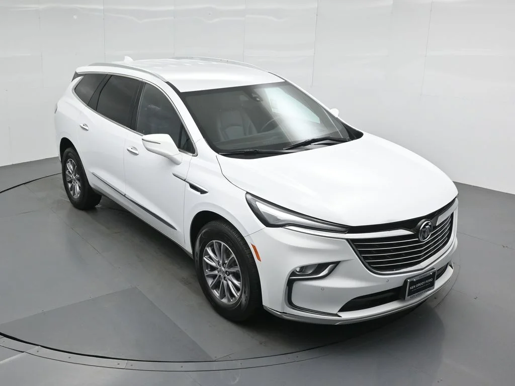 Used 2024 White Buick Premium Group image 42